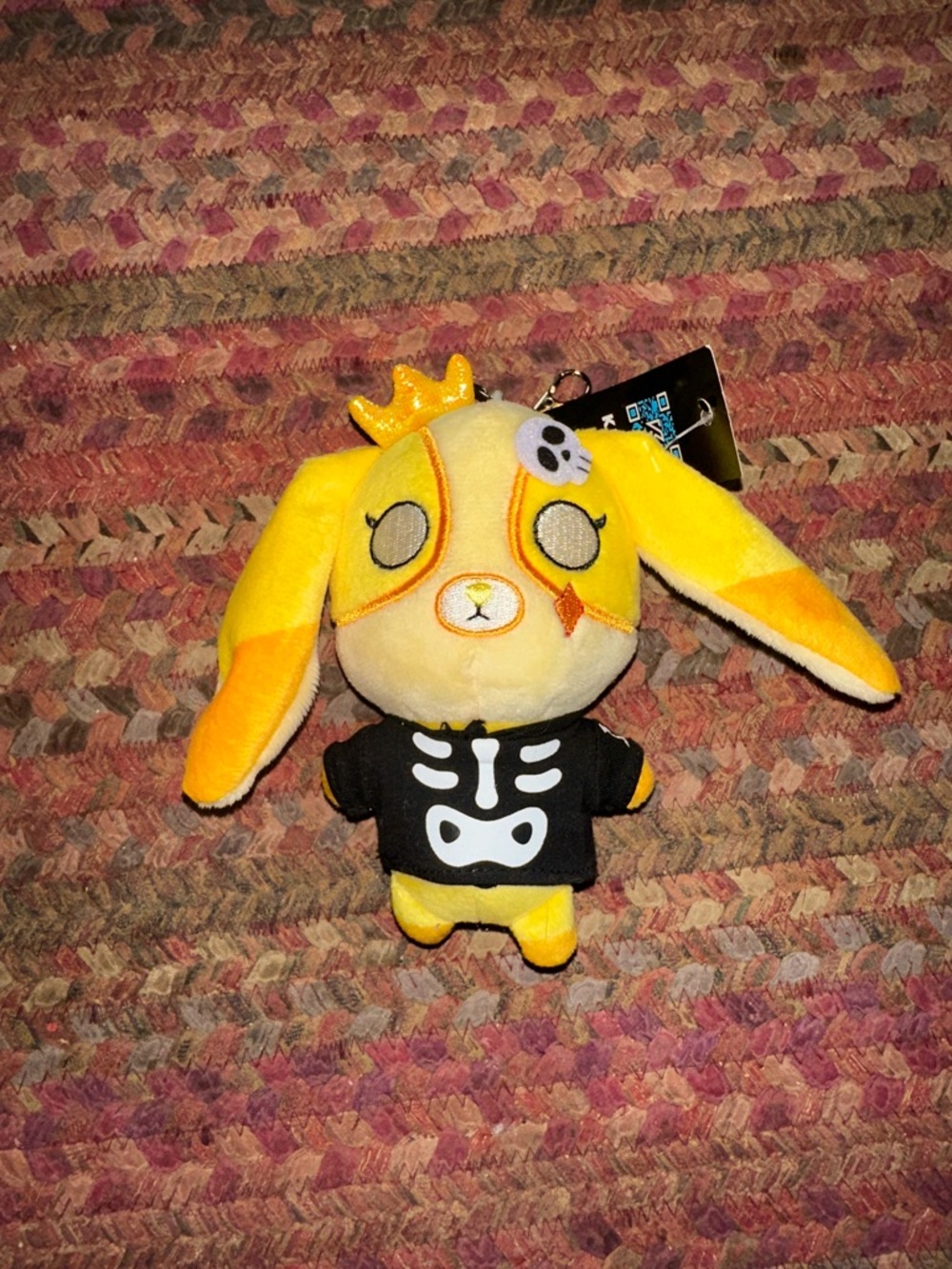 NWT KREW GOLDEN TEDDY SKELETON KEYCHAIN